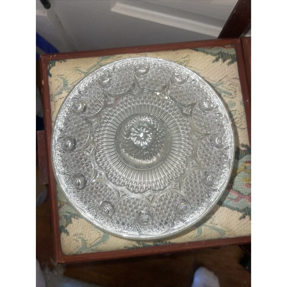 Vintage Candy Dish Bowl With Lid Clear Glass 3 Footed Marked‎ AVON